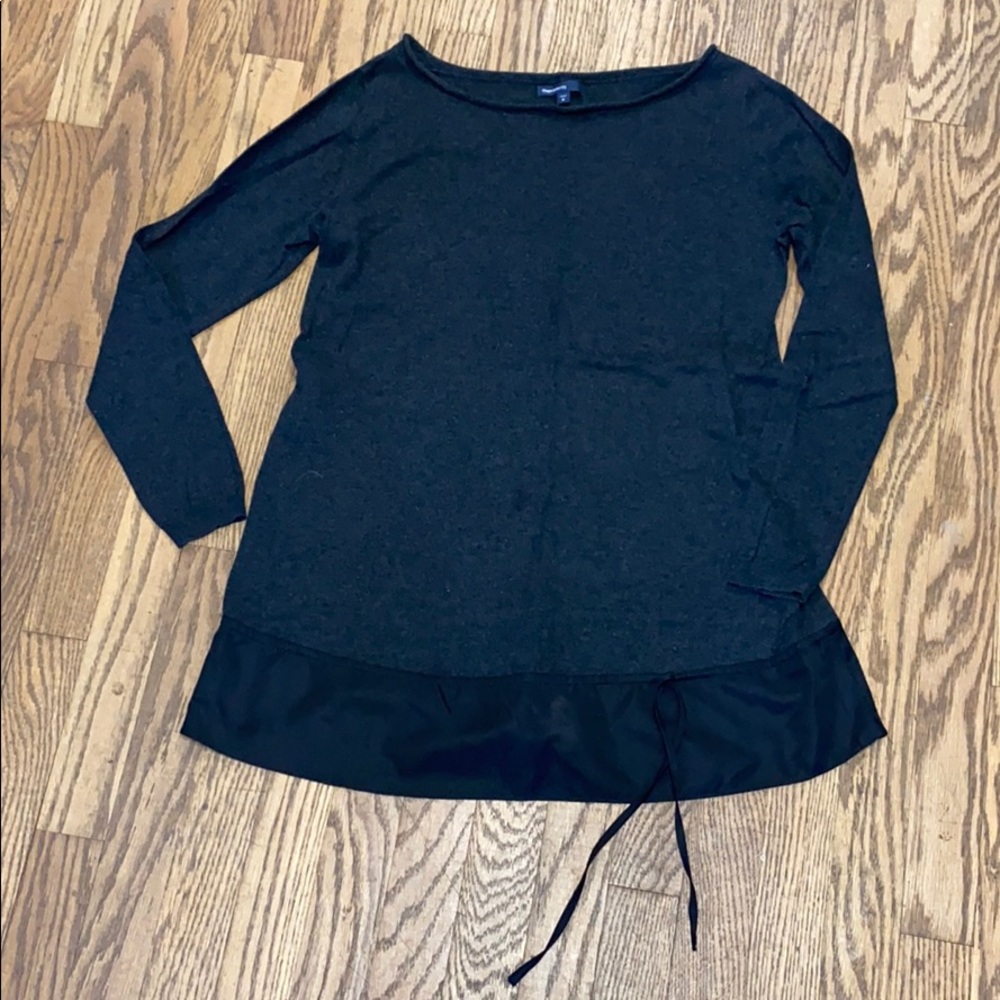 Gap maternity top